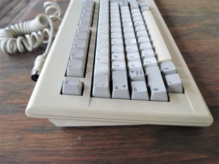 Commodore Amiga 2000 Keyboard,  Made by Commodore,  Fully Operational 5