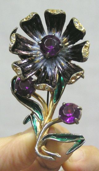 Vintage Jewelry 1940s Flower Brooch Pink Rhinestones and Enamel Petals & Leaves 2
