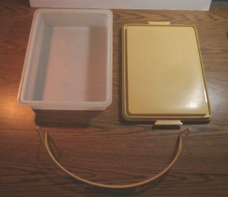 Tupperware Vintage Rectangle Cake Taker 11 x 15 Sheer with Gold Base 2