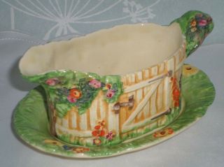 Vintage Royal Winton Grimwades Gravy / Sauce Boat And Underplate