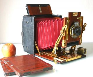 1/2 PLATE SANDERSON LEATHER COVERED MAHOGANY & BRASS H&Stand CAMERA c1910 11
