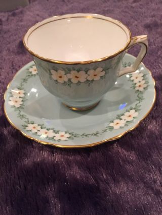 Vintage Crown Staffordshire Made In England Tea Cup And Saucer Set A14811