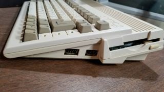 NTSC Commodore Amiga 600 (A600) - Computer Only 4