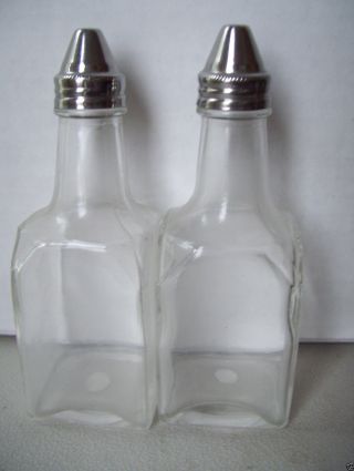 Set Of 2 Vintage Oil & Vinegar Glass Bottle Cruets 6 " Tall 2 " Bottom
