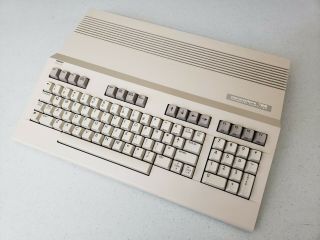COMMODORE 128 HOME COMPUTER SYSTEM, 7