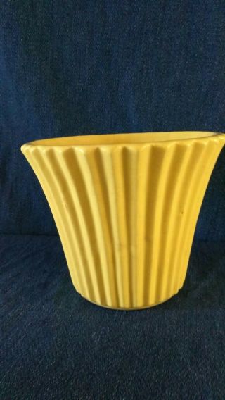 Roseville Usa Pottery Vintage Pottery Art Vase Flower Pot Yellow Clay Planter