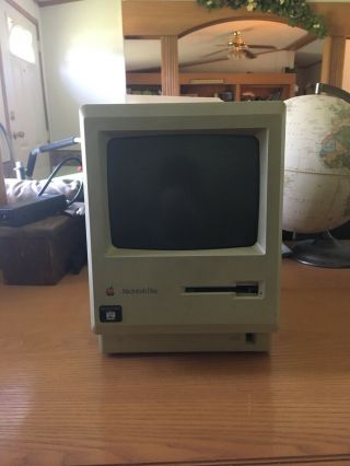 Apple Macintosh Plus 1mb - Boots,  No Keyboard,  No Mouse