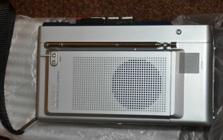 Sony WA - 11 FM/AM radio cassete recorder soundabout vintage 3