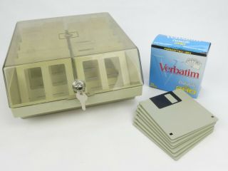 Vintage 3.  5 Inch Floppy Disk Lockable Storage Case,  2 Keys,  7 Blank Discs