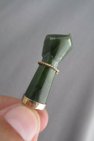 VINTAGE AFRICAN HAND CARVED GREEN 3D JADE FIGA FIST HAND PENDANT 2