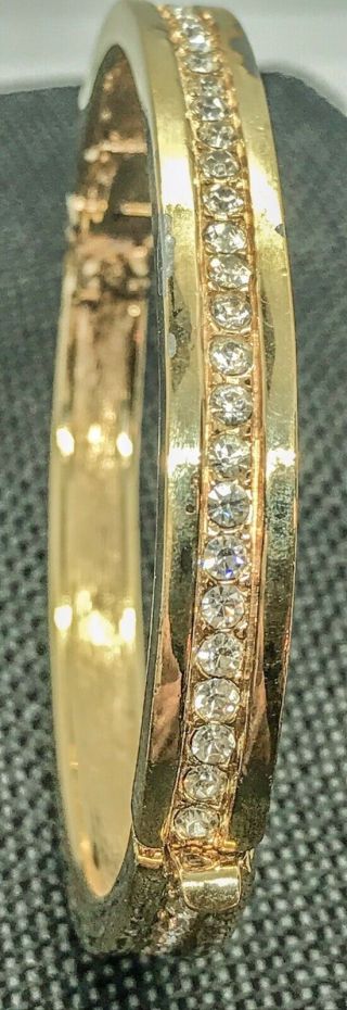 Vtg.  Designer Signed Ciner Clear Rhinestone Hinged Oval Bracelet 7.  5” Goldplated