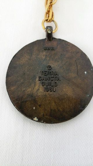 Vintage Terra Sancta Guild Israel 1969 pendant and chain 4