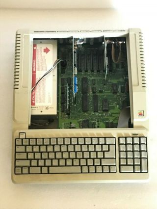 Apple IIe Platinum A2S2128 fully and 2