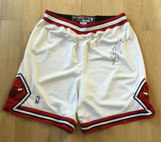 Vintage 2003 - 04 Nike Chicago Bulls Pro Cut Game Worn Issued Shorts 50,  6” Auto