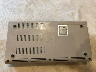 Commodore 64 Computer - C64,  P/S - MOS 6581 - BONUS REF GUIDE - NR 11