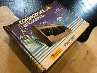 Commodore 64 Computer - C64,  P/S - MOS 6581 - BONUS REF GUIDE - NR 2