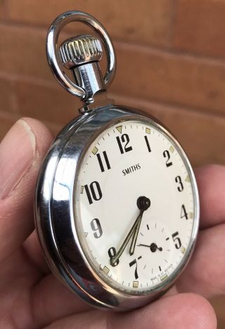 A GENTS VINTAGE “MILITARY STYLE” 1930/40s ”SMITHS EMPIRE” POCKET WATCH. 7