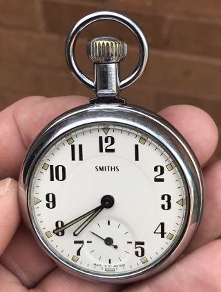 A GENTS VINTAGE “MILITARY STYLE” 1930/40s ”SMITHS EMPIRE” POCKET WATCH. 8