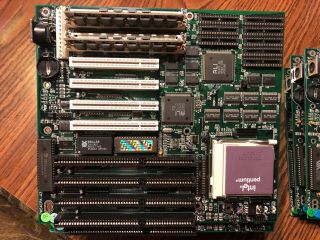 Vintage Socket 5 133MHz Intel Pentium Computer Motherboard 8MB 8