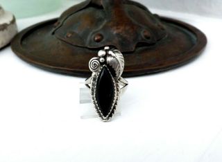 Navajo Sterling Silver Onyx Vintage Native American Feather Blossom Size 5 Ring 6