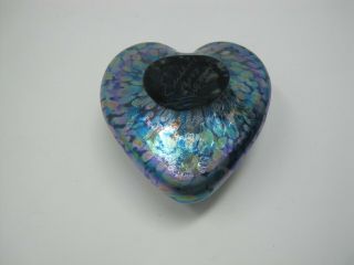 LOVELY VINTAGE GLASS HEART SHAPED PAPERWEIGHT SIGNED EICKHOLT 2003 5