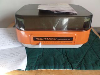 Vintage Hamilton Beach Yogurt Maker W/recipe - Model 726 - Orange