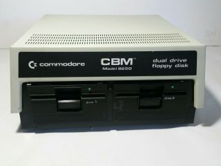Read Desc Commodore Cbm Model 8250 Dual Drive Floppy Disc Disk (dual Ieee Drive)