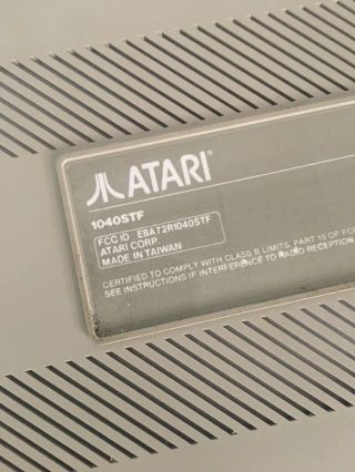 Atari 1040 STF Computer & Megafile 20 & SX1224 Monitor & Mouse & Manuals. 11