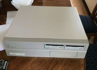 Commodore Amiga 2000 plus (8 MB RAM Card,  Mouse,  KB,  HD,  2FD and more) 2