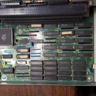 Commodore Amiga 3000 Computer 030/16Mhz 2MB Chip/4MB Fast SCSI 120mb HD,  FB354 4