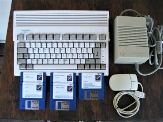 Commodore Amiga 600 Ntsc,  2.  05 Rom,  Hd,  2mb Chip Ram " Mouse & 117v Power Supply "