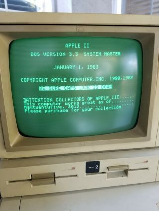 Apple IIE Computer AA11040B Monitor A2M2010 Duodisk A9M0108 c/w Software - 3