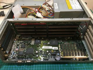 Commodore Amiga 4000 computer,  Reccaped,  040.  64 MB RAM,  Keyboard 5