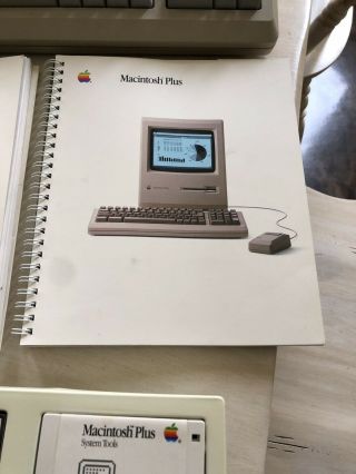 Apple Mcintosh Plus M0001A Computer And Accessories 4