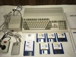 Commodore Amiga Starter A500 Complete With Boxes 4
