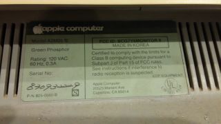 Apple II computer and monitor 4