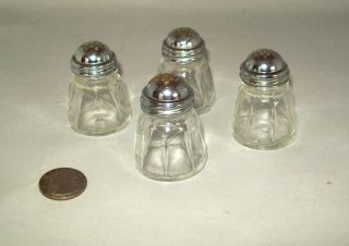 Set Of 4 Clear Pressed Glass Salt And Pepper Shaker Retro Anchor Hocking Vintage