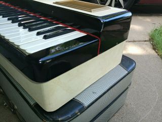 VINTAGE ROXY PORTABLE KEYBOARD ORGAN MADE IN ITALY SOUNDS 4