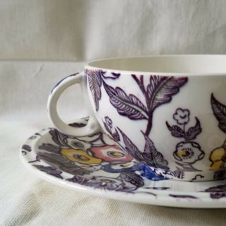 Vintage VERNON KILNS METLOX Grace TEACUP SAUCER Modern Purple Floral COFFEE MUG 7