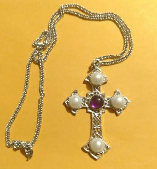 Vintage 1971 Sarah Coventry Faux Pearl Amethyst Crusader Cross Pendant Necklace
