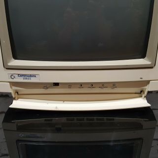 Commodore 1084S - D2 Monitor for C64,  C128 Amiga 500 600 1200 2000 3000 4000 4