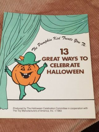 Vintage Booklet 13 Great Ways To Celebrate Halloween 1983