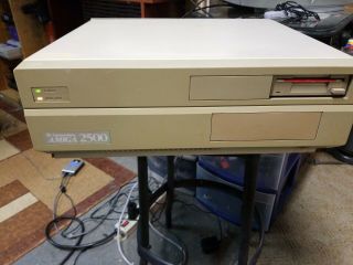 Commodore Amiga 2500.  Powers on but no video 6