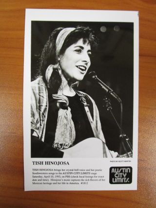 Vintage Glossy Press Photo Tish Hinojosa Mexican Folk Singer Heart Wide Open