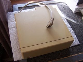 First Apple Macintosh Hard Drive - Hard Disk 20 M0135 and 3