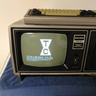 TRS - 80 model ii 2 complete with 64k memory 2