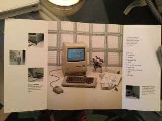 1984 First Apple Macintosh 128K - - 512K with Kybd,  Mse,  Bag,  Disks,  Etc. 10