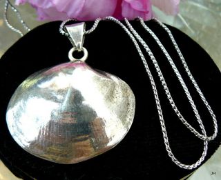 Large Pretty Vintage Mexico 925 Sterling Silver Seashell Design Pendant Necklace