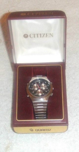 Vintage Citizen Quartz (japan) Water Resistant Chronograph Wrist Watch In Case.