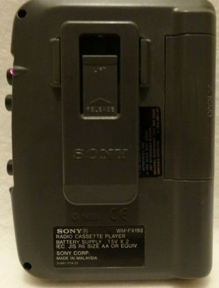 Vintage Sony Walkman WM - FX193 AM/FM Cassette Player 2